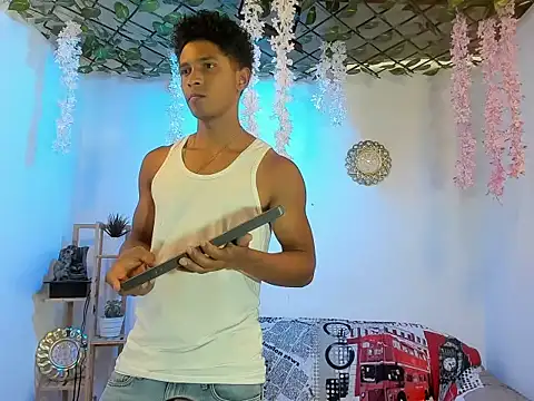 Snapshot of Yoel_hot2004 chatting on February 2026 07:40:01 PM Yoel hot2004 online show from February 2026 07:40:01 PM