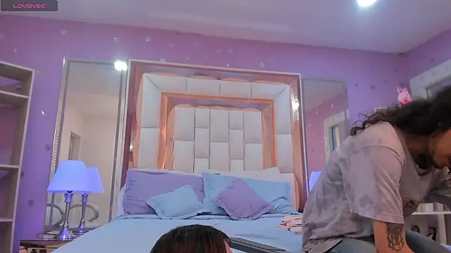 Goldentemptation  online show from March 2026 07:52:02 PM