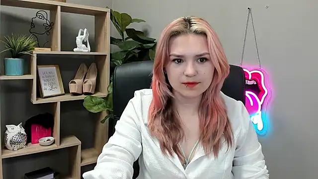 SweetLilyxo online show from July 2026 06:31:01 AM