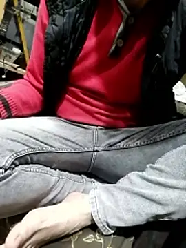 Snapshot of Aww21 chatting on April 2026 08:39:01 PM Aww21 online show from April 2026 08:39:01 PM