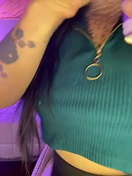 Annie Alicee online show from March 2026 02:11:02 PM