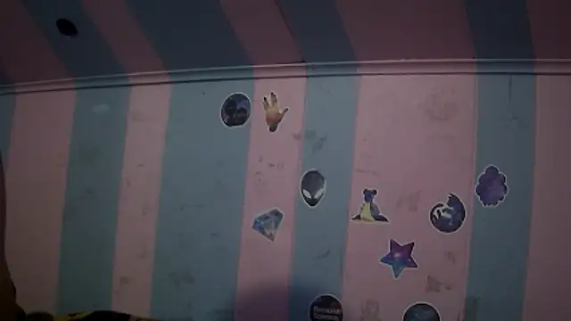 crikeycock online show from April 2026 10:01:02 PM