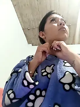 Snapshot of Sharlottee__ chatting on February 2026 09:29:01 PM Sharlottee online show from February 2026 09:29:01 PM