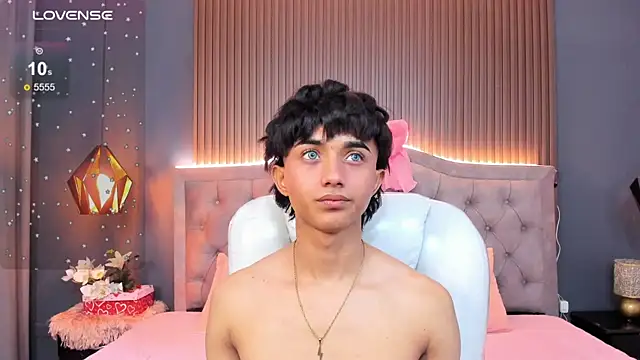 Noa 03 online show from February 2026 02:13:02 PM