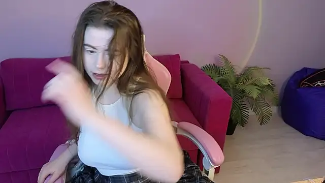 LovingWhisperr online show from February 2026 01:20:02 AM