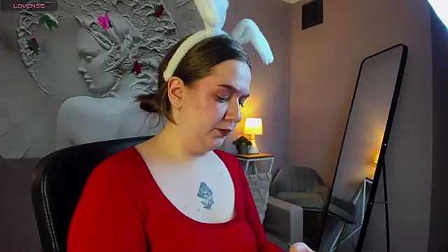 Snapshot of RachelDiRose chatting on February 2026 03:43:01 PM RachelDiRose online show from February 2026 03:43:01 PM