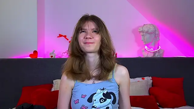 Snapshot of MilaMaelis chatting on March 2026 06:25:01 PM MilaMaelis online show from March 2026 06:25:01 PM