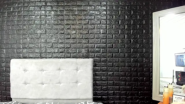 Calopezreal  online show from February 2026 01:07:01 PM