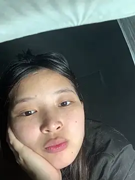 Snapshot of Suzu_xx01 chatting on February 2026 09:58:01 AM Suzu xx01 online show from February 2026 09:58:01 AM