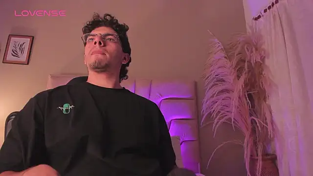 Axel Creed online show from February 2026 03:51:02 AM