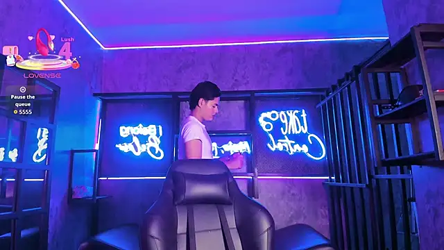 Snapshot of FemNoa chatting on February 2026 05:09:02 PM FemNoa online show from February 2026 05:09:02 PM