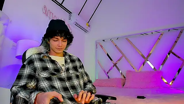 thanier 18 online show from March 2026 07:25:01 PM