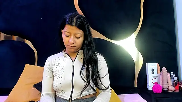 Vaneline2 online show from April 2026 06:00:01 PM