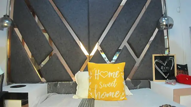 Maggyx online show from March 2026 02:10:02 PM