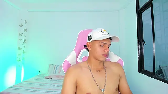 Adrian Prime  online show from February 2026 06:36:02 PM