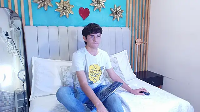 Christian Foxx online show from March 2026 12:30:02 AM