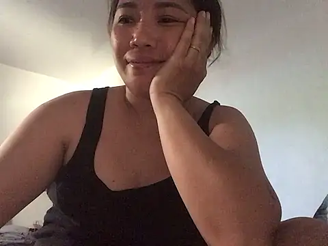 Snapshot of lady_candy85 chatting on April 2026 08:15:01 AM lady candy85 online show from April 2026 08:15:01 AM