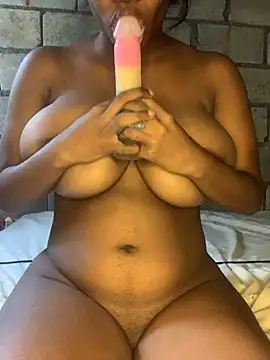 shybunnyvibe online show from February 2026 05:05:02 PM