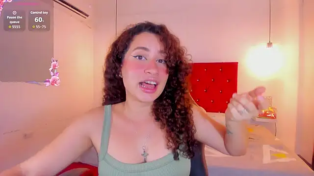 Snapshot of NoaMalak7 chatting on February 2026 07:29:01 PM NoaMalak7 online show from February 2026 07:29:01 PM