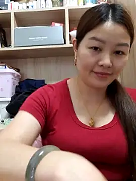 Jennie dogy online show from May 2026 12:15:01 PM