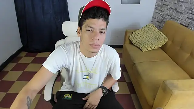 Snapshot of Andres_sant_ chatting on March 2026 03:39:01 AM Andres sant online show from March 2026 03:39:01 AM