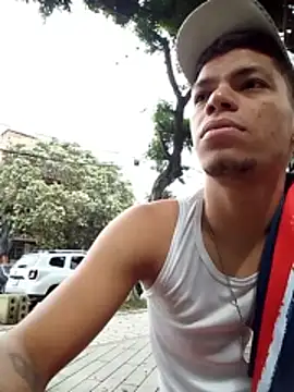 Snapshot of Andres_sant_ chatting on April 2026 07:18:02 PM Andres sant online show from April 2026 07:18:02 PM