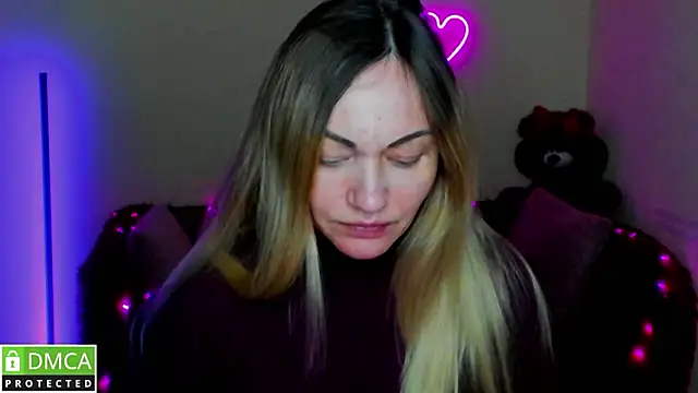 Snapshot of BlondMikey22 chatting on February 2026 06:20:01 PM BlondMikey22 online show from February 2026 06:20:01 PM