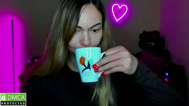 Snapshot of BlondMikey22 chatting on February 2026 12:25:01 PM BlondMikey22 online show from February 2026 12:25:01 PM