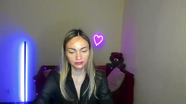 BlondMikey22 online show from June 2026 11:30:02 AM