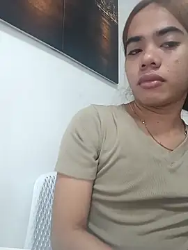 Wildcam21 online show from March 2026 01:20:01 AM