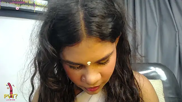 Snapshot of yaazhinii chatting on July 2026 11:48:02 AM yaazhinii online show from July 2026 11:48:02 AM