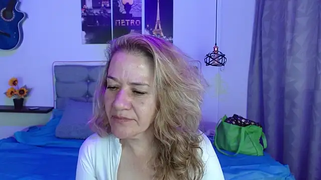 andreea xx online show from February 2026 01:41:02 PM