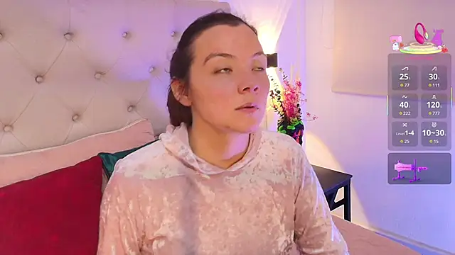 MiccaMadison online show from April 2026 02:50:01 PM