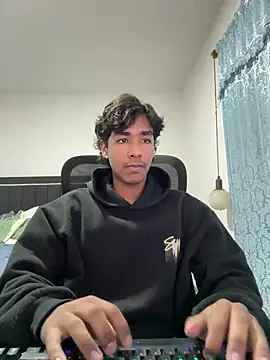 Pedestal diamant online show from February 2026 11:14:01 PM