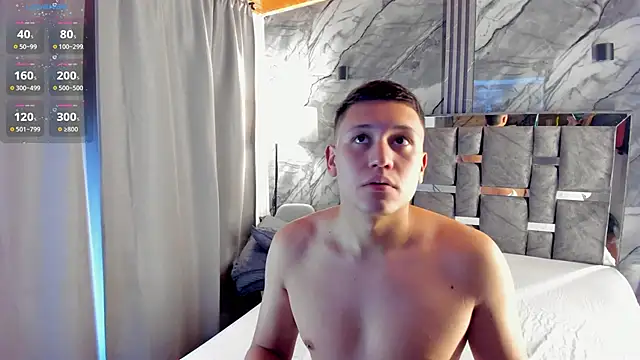 Snapshot of Manson_and_Zoe chatting on February 2026 11:22:02 AM Manson and Zoe online show from February 2026 11:22:02 AM