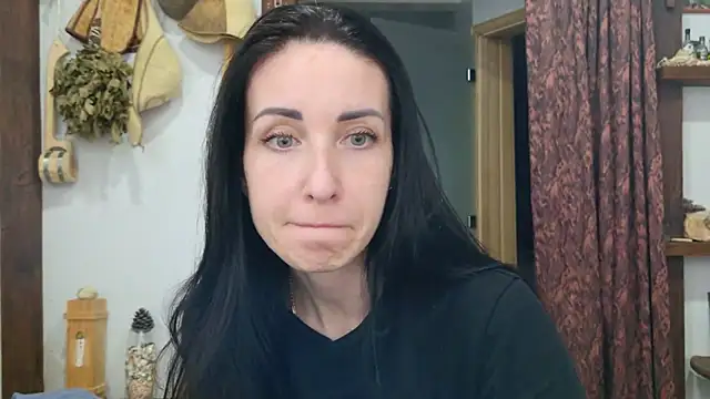 Poorlamb911 online show from April 2026 06:49:02 PM