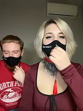 Snapshot of AllisonXAlfred chatting on February 2026 06:23:01 PM AllisonXAlfred online show from February 2026 06:23:01 PM