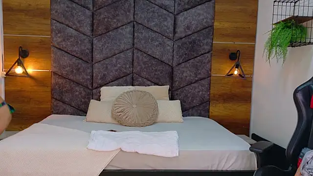 FernandaBrown   online show from March 2026 07:42:01 PM