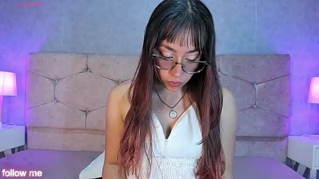 Chloe Miiler online show from February 2026 01:31:02 PM