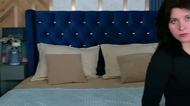 Snapshot of Milana_Bold chatting on March 2026 08:37:01 PM Milana Bold online show from March 2026 08:37:01 PM