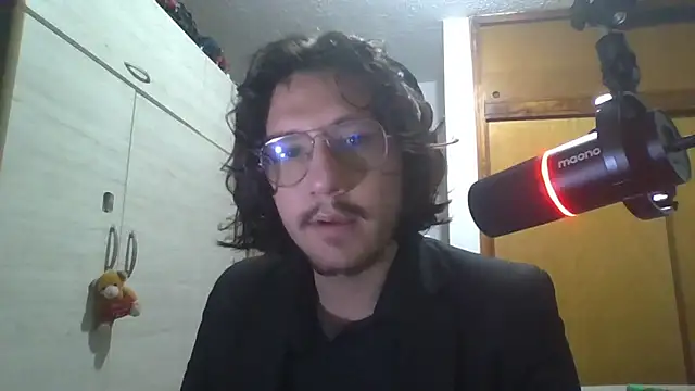 Snapshot of Miyamotoo chatting on February 2026 01:20:02 AM Miyamotoo online show from February 2026 01:20:02 AM