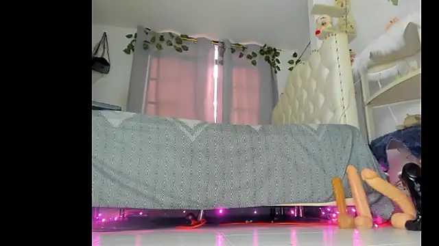 sweet supreme online show from February 2026 08:38:02 PM