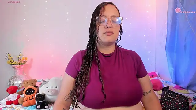 Snapshot of Stacy_millerr1 chatting on June 2026 12:06:01 PM Stacy millerr1 online show from June 2026 12:06:01 PM