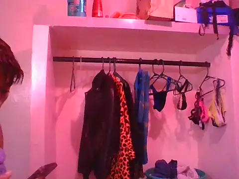 tranycamii online show from June 2026 02:27:01 AM
