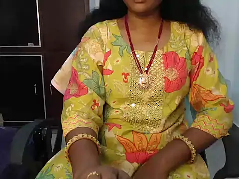 Snapshot of VixenNandhu chatting on April 2026 12:36:02 PM VixenNandhu online show from April 2026 12:36:02 PM