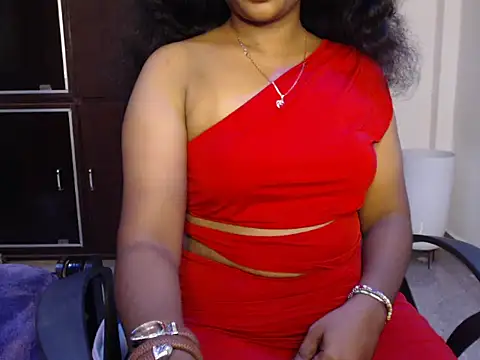 Snapshot of VixenNandhu chatting on May 2026 06:23:02 PM VixenNandhu online show from May 2026 06:23:02 PM