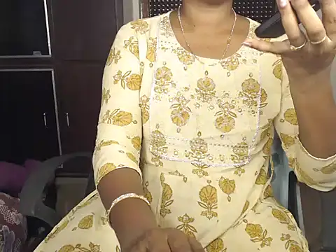 VixenNandhu online show from August 2026 04:14:01 AM