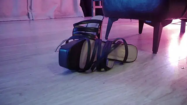 bellaskeykeeper online show from February 2026 11:10:01 AM