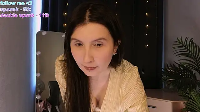 avrora shy  online show from March 2026 12:32:01 PM