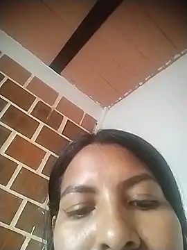 yericacaro online show from February 2026 06:46:01 PM